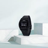 Ρολόι χρονογράφος Casio Vintage B640WB-1BEF με μαύρο ατσάλινο μπρασελέ, μαύρο καντράν σε τετράγωνο σχημα με ψηφιακή ένδειξη και στεγανότητα 5ATM-50Μ.