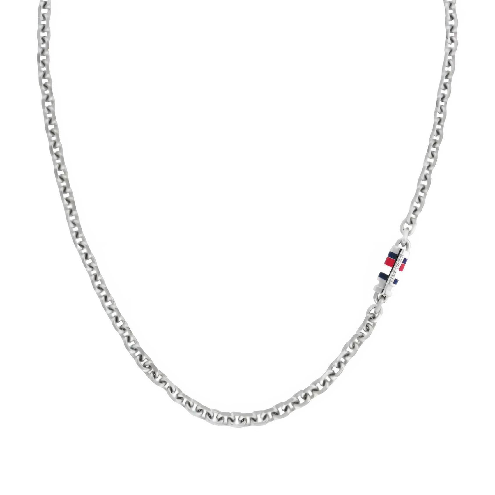 Ανδρικό κολιέ Tommy Hilfiger 2790650 κατασκευασμένο από ανοξείδωτο ατσάλι σε ασημί χρώμα με κυλινδρικό μοτίφ περασμένο στην αλυσίδα.