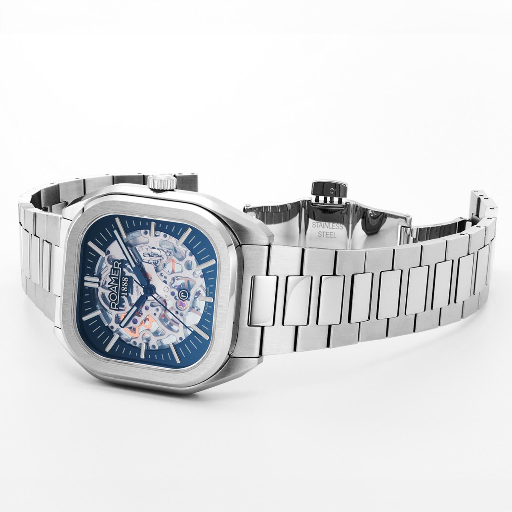 Ανδρικό ρολόι Roamer Mechano 985986-41-45-20 κουρδιστό boxset με ασημί μπρασελέ & μπλε καντράν μεγέθους 39.5mm.