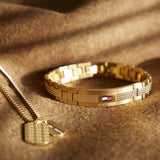 Ανδρικό βραχιόλι ατσάλινο Tommy Hilfiger TH2790421 σε χρυσό χρώμα.