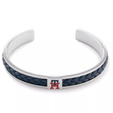 Ανδρικό βραχιόλι χειροπέδα Tommy Hilfiger από ατσάλι σε ασημένιο χρώμα με μπλέ σκούρο δέρμα.
