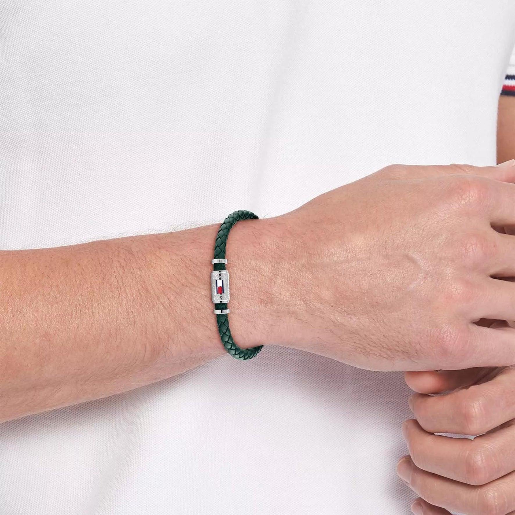 Ανδρικό βραχιόλι Tommy Hilfiger δερμάτινο σε πράσινο χρώμα με πλεκτό σχέδιο.