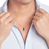 Ανδρικό κολιέ Tommy Hilfiger διπλής όψεως με κρεμαστή πλακέτα κατασκευασμένο από χειρουργικό ατσάλι σε ασημί χρώμα με μαύρες λεπτομέρειες.