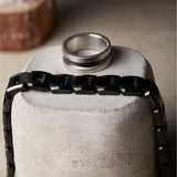 Ανδρικό βραχιόλι ταυτότητα Calvin Klein 35000288 σε μαύρο χρώμα κατασκευασμένο από χειρουργικό ατσάλι.