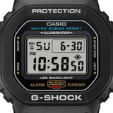 Casio G-Shock 5600 Series DW-5600UE-1ER με μαύρο καουτσούκ λουράκι και μαύρο ψηφιακό καντράν.