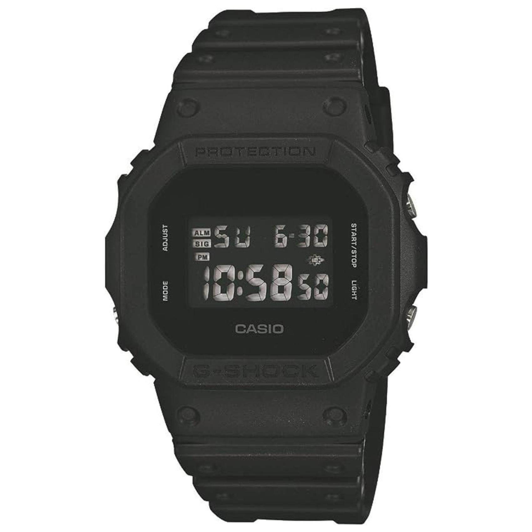 Ρολόι χρονογράφος Casio G-Shock DW-5600BB-1ER με μαύρο καουτσούκ λουράκι, μαύρο καντράν σε τετράγωνο σχημα με ψηφιακή ένδειξη και στεγανότητα 20ATM-200Μ.