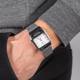 Τετράγωνο ρολόι Casio Vintage AQ-800E-7AEF anadigi με ασημί ατσάλινο μπρασελέ και ασημί τετράγωνο καντράν και αναλογική-ψηφιακή ένδειξη ώρας.