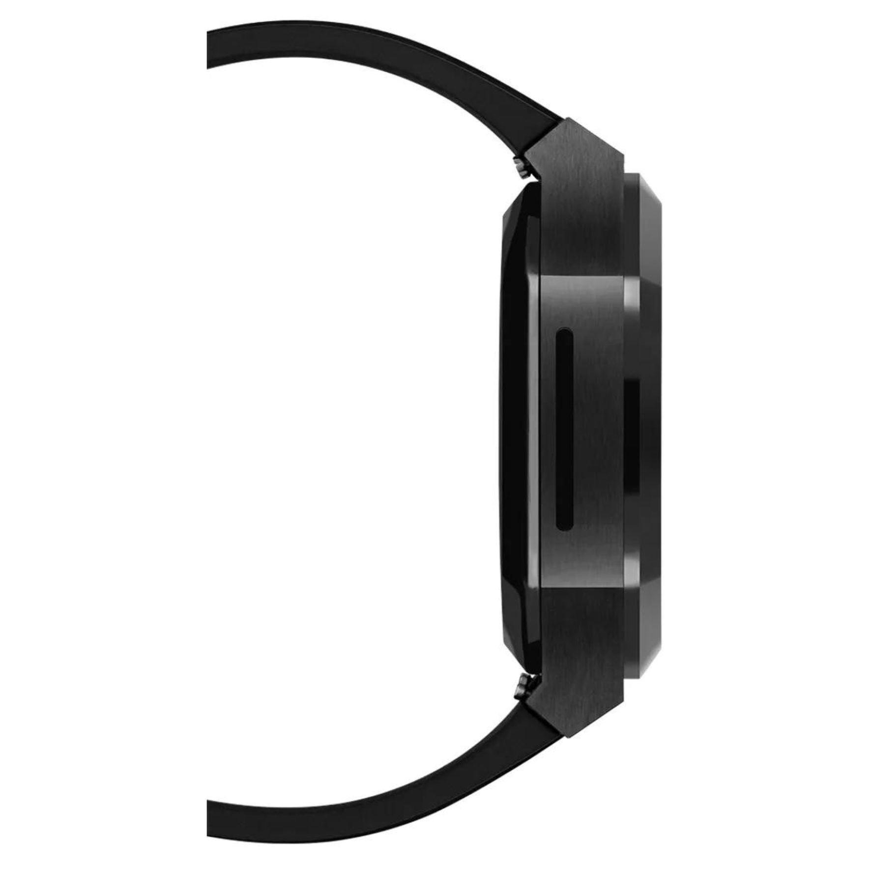 Θήκη smartwatch daniel wellington dw01200003 συμβατή με Apple Watch Series 6, 5, 4 και Apple Watch SE σε μαύρο χρώμα με με μαύρο καουτσούκ λουράκι και τετράγωνο σχήμα.