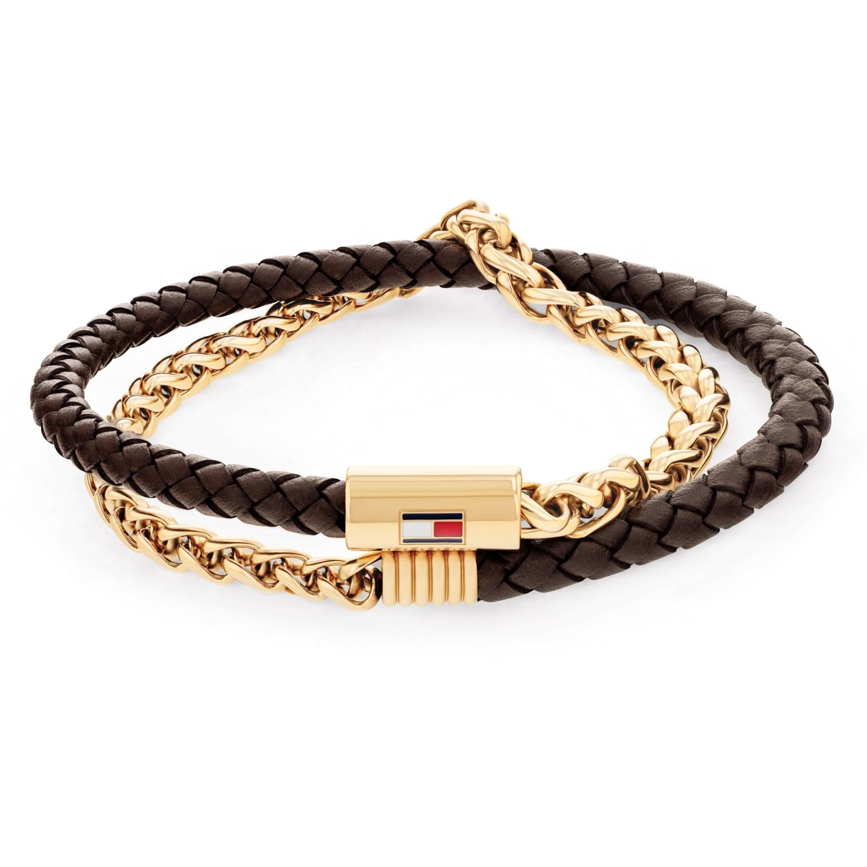 Διπλό βραχιόλι Tommy Hilfiger 2790563 με καφέ δέρμα και χρυσό ατσάλινο μπρασελέ με μαγνητικό κούμπωμα.