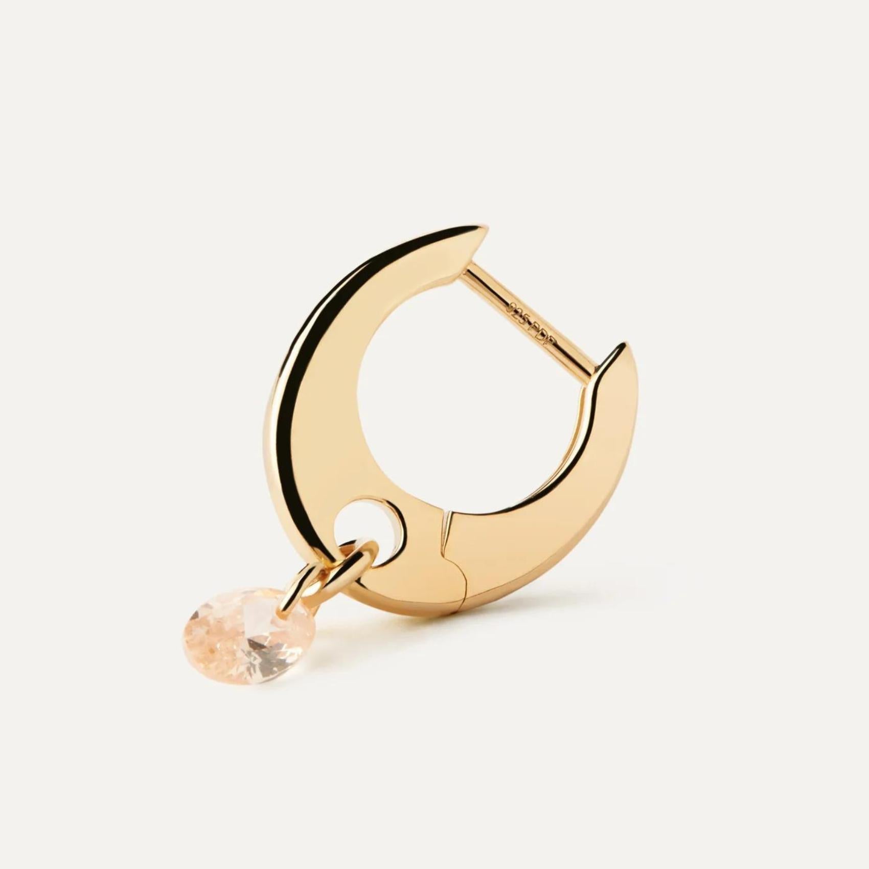 Σκουλαρίκια κρίκοι PDPAOLA AR01-B93-U Peach Lily Hoops σε χρυσό χρώμα με ροζ κρεμαστό ζιργκόν.