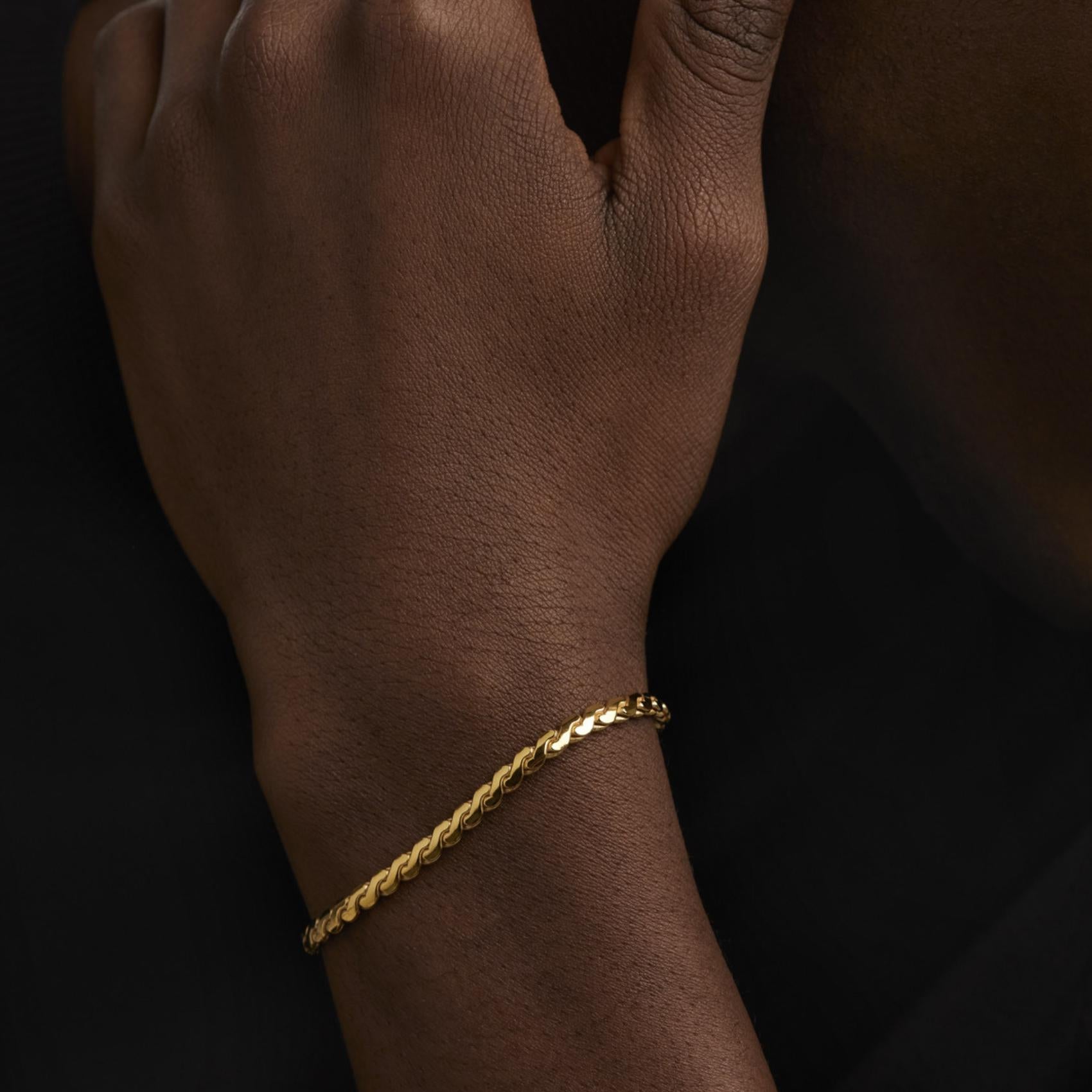 Βραχιόλι αλυσίδα Pdpaola PU01-701-S Essentials Serpentine Chain από ασήμι σε χρυσό χρώμα.