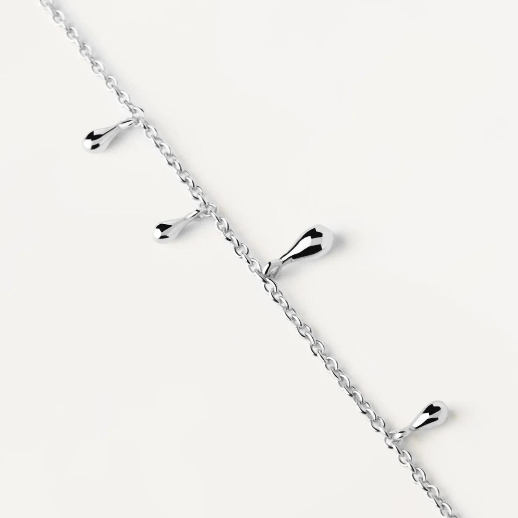 Βραχιόλι Pdpaola PU02-588-U Essentials Teardrop Silver ασήμένιο με κρεμαστά στοιχεία.