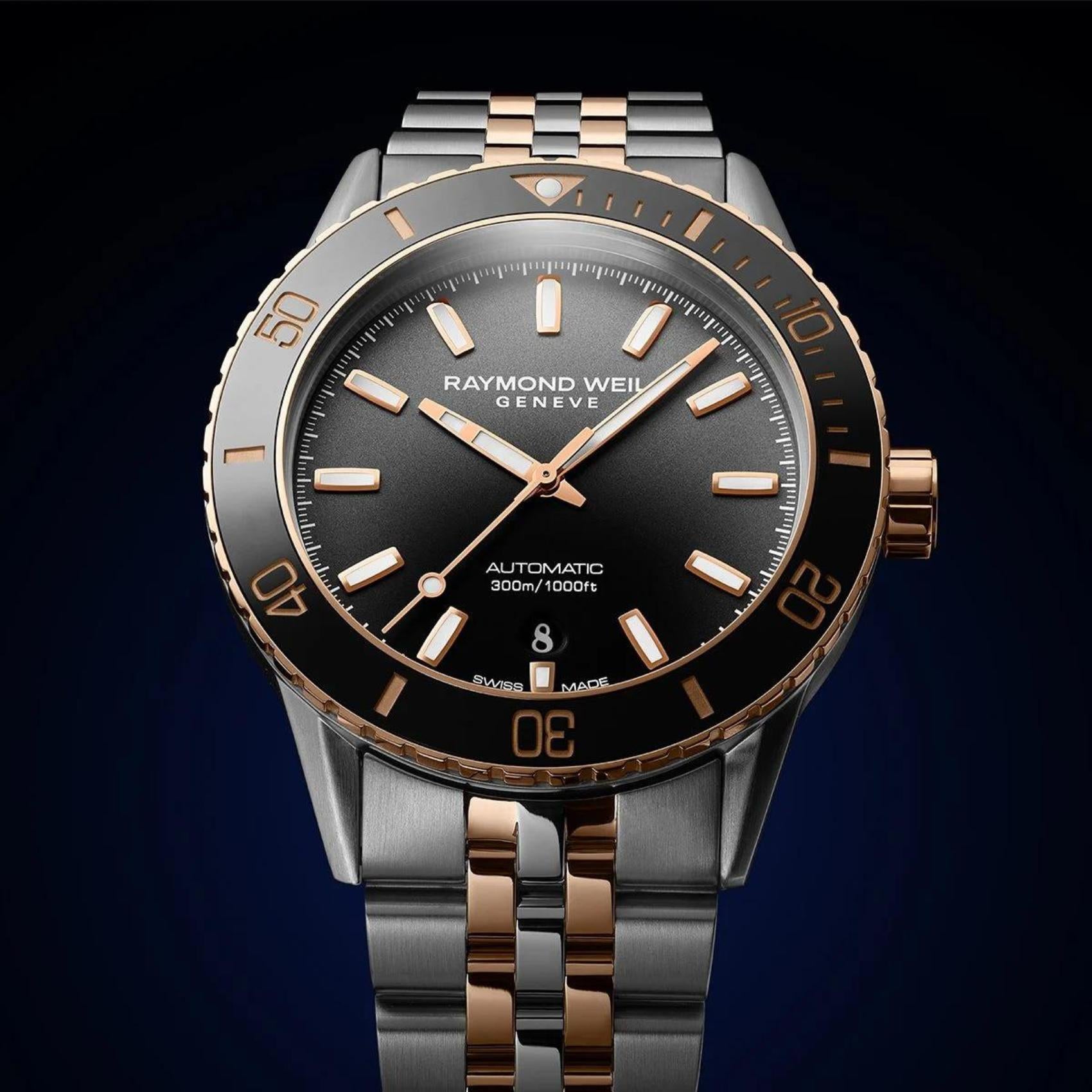 Raymond Weil Freelancer 2775-S51-20051 Diver αυτόματο με δίχρωμο ασημί-ροζ χρυσό ατσάλινο μπρασελέ και μαύρο καντράν διαμέτρου 42mm.
