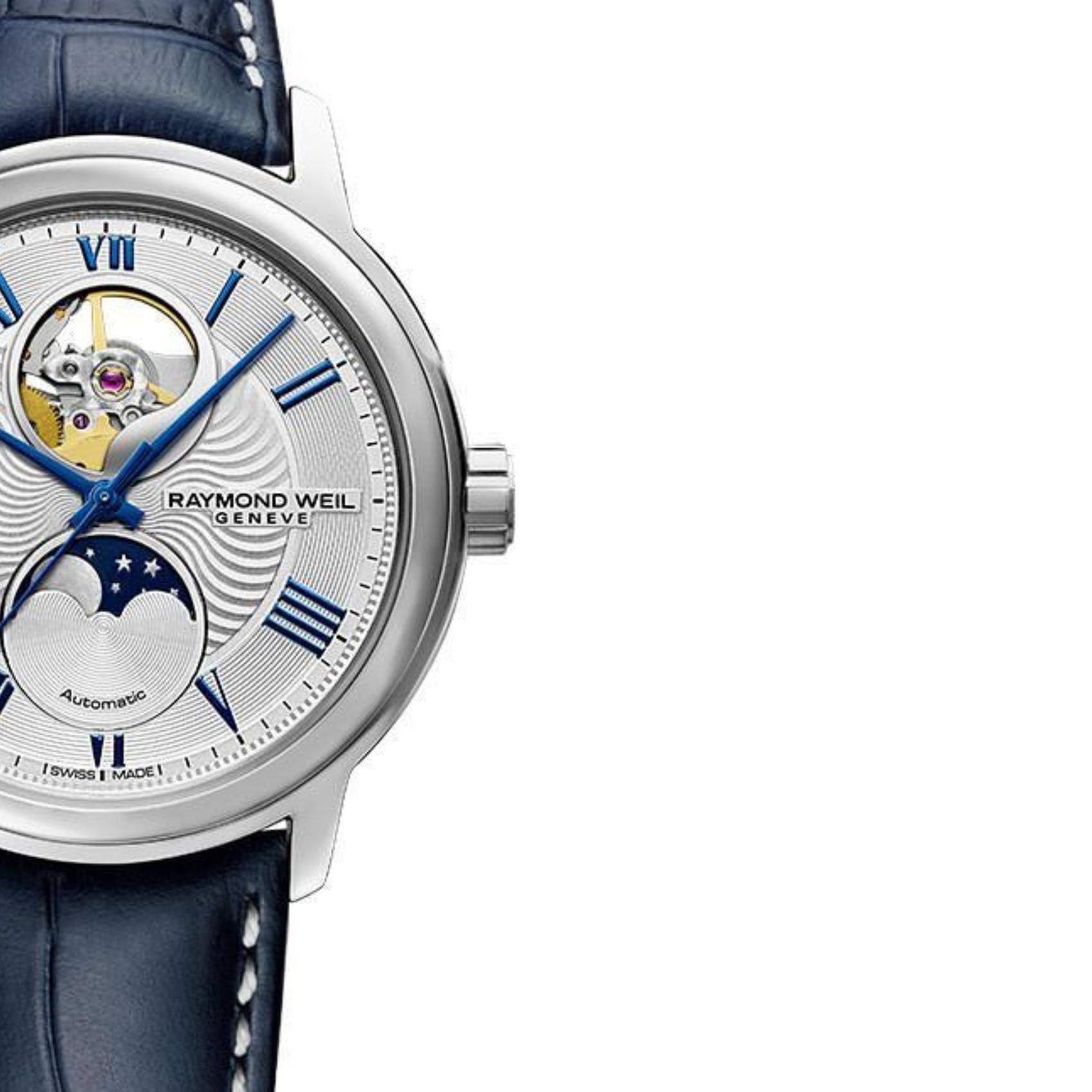 Raymond Weil Maestro Moon Phase 2240-STC-00655 με φάση σελήνης, μπλε δερμάτινο λουράκι και ασημί καντράν διαμέτρου 40mm.