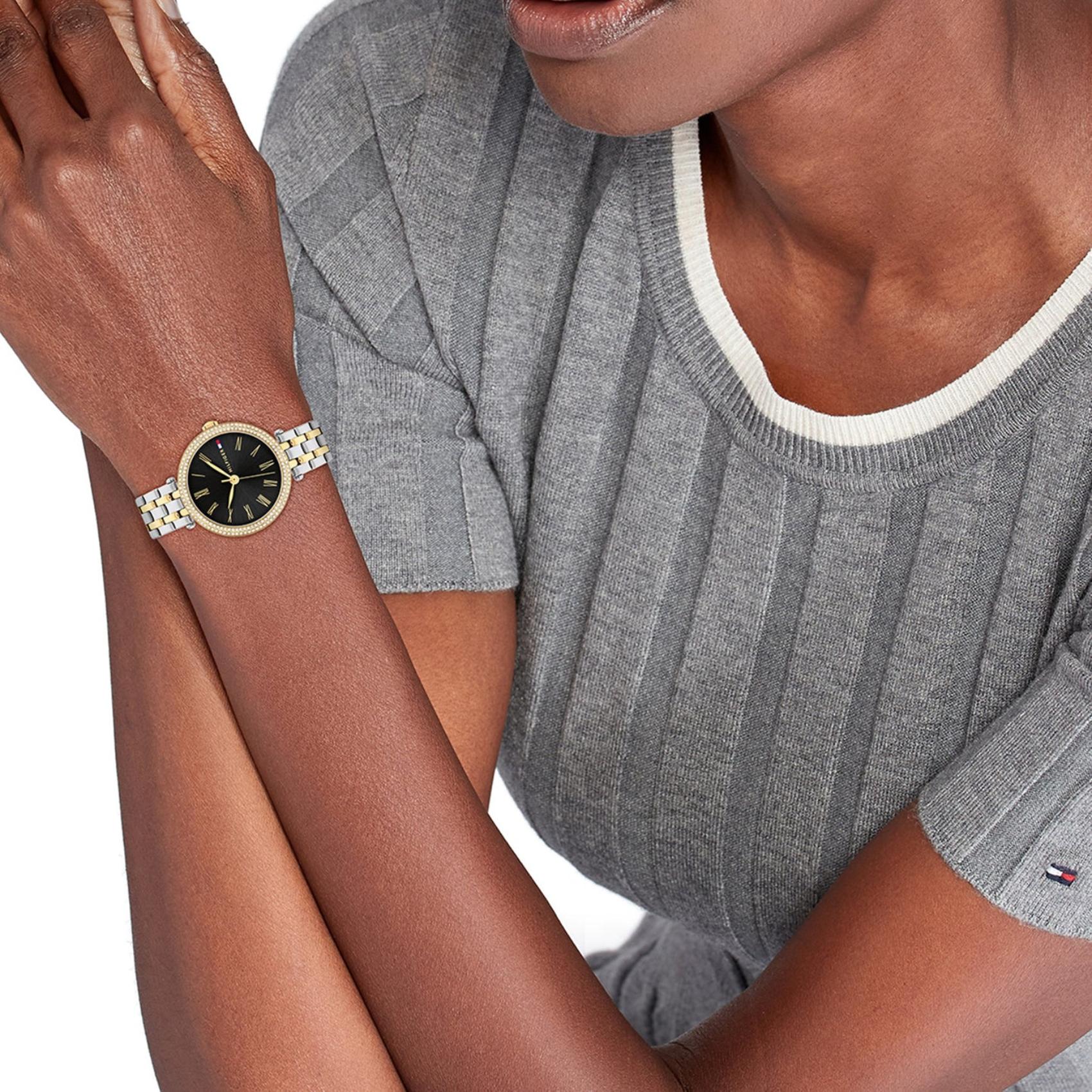 Γυναικείο ρολόι Tommy Hilfiger Natalie 1782720 με δίχρωμο ασημί-χρυσό ατσάλινο μπρασελέ και μαύρο καντράν 34mm με ζιργκόν.