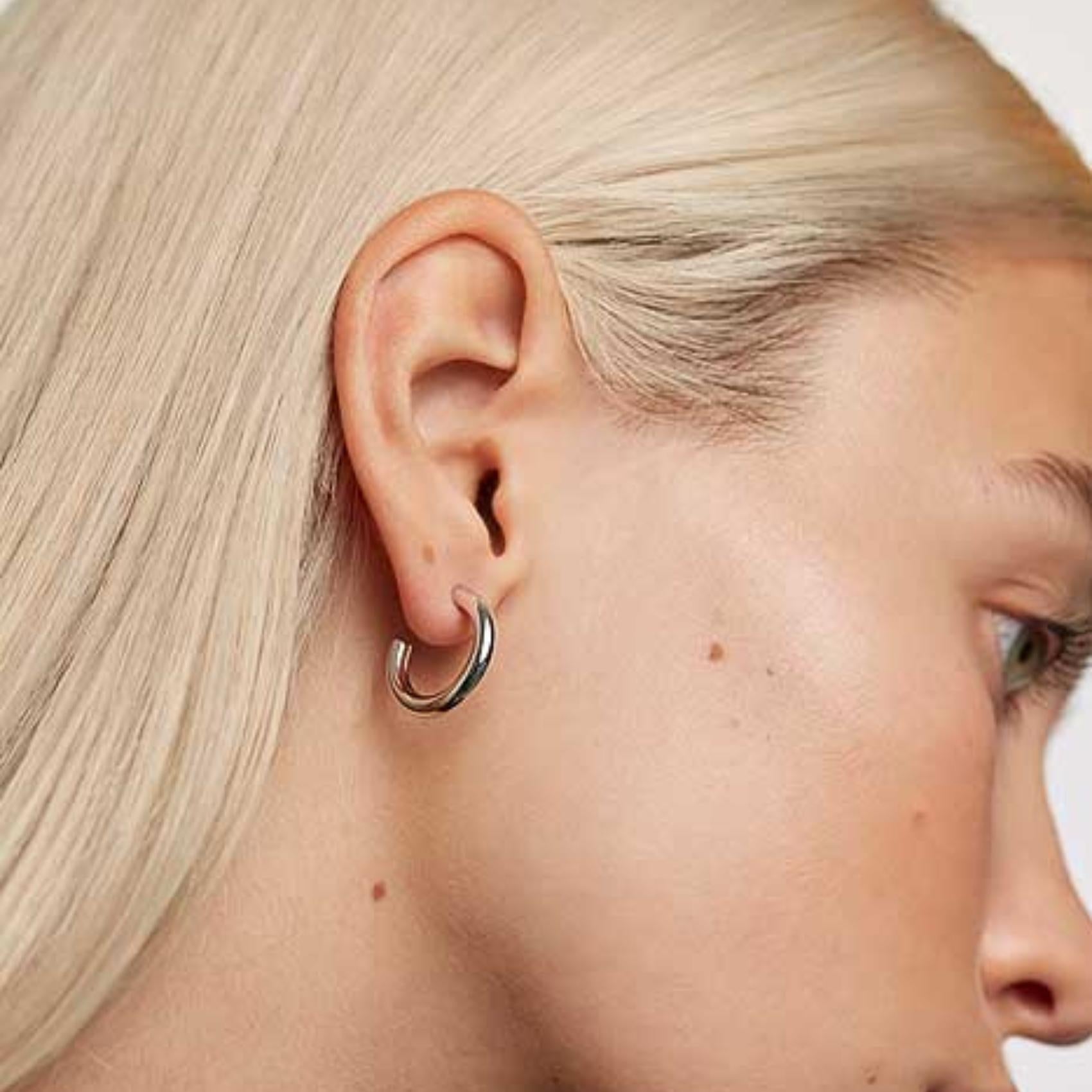 Σκουλαρίκια κρίκοι PDPAOLA AR02-377-U Medium Cloud κατασκευασμένα από ασήμι 925 με επιπλατίνωση από ρόδιο.