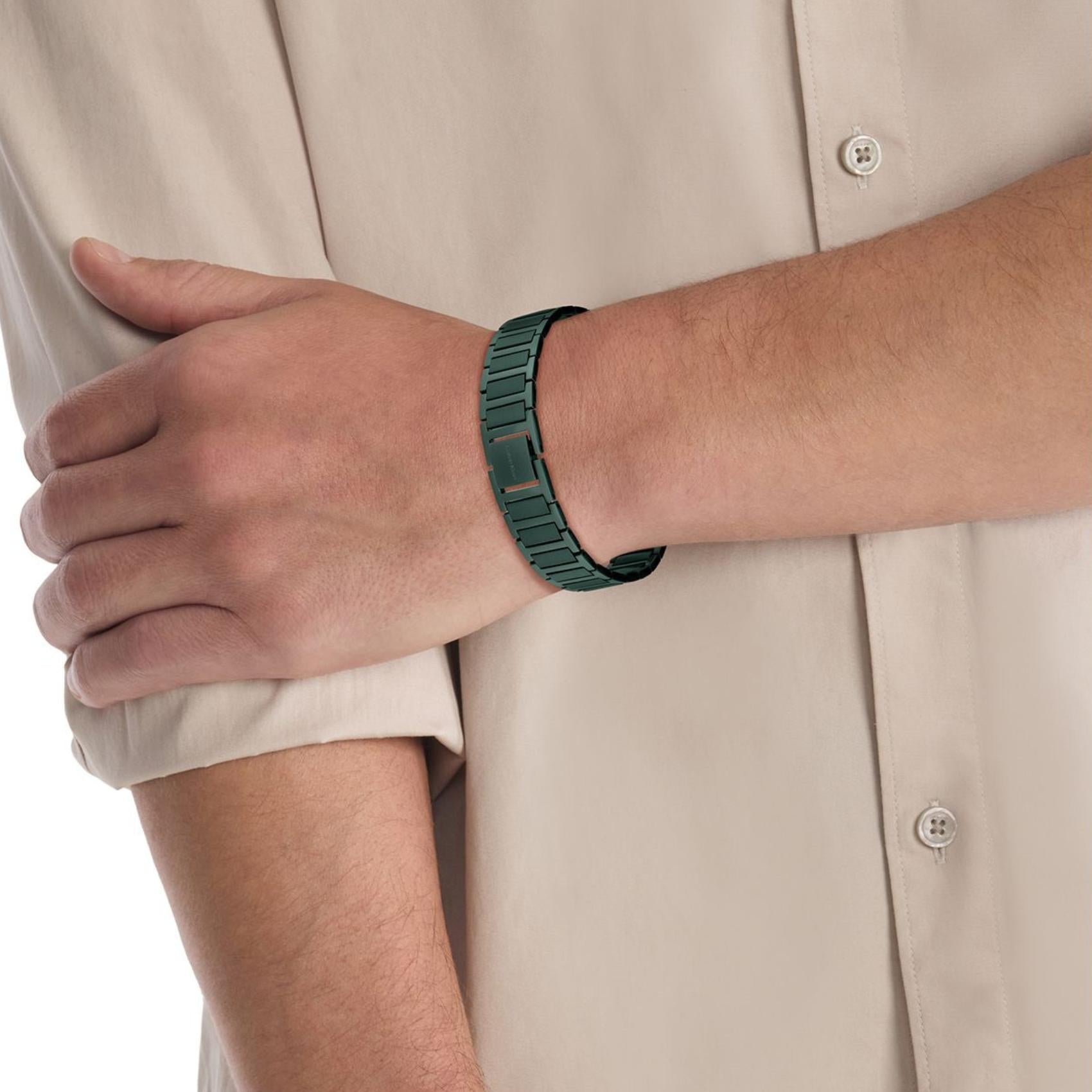 Ανδρικό βραχιόλι Calvin Klein 35100030 ατσάλινο σε πράσινο χρώμα με σχέδιο μπρασελέ.