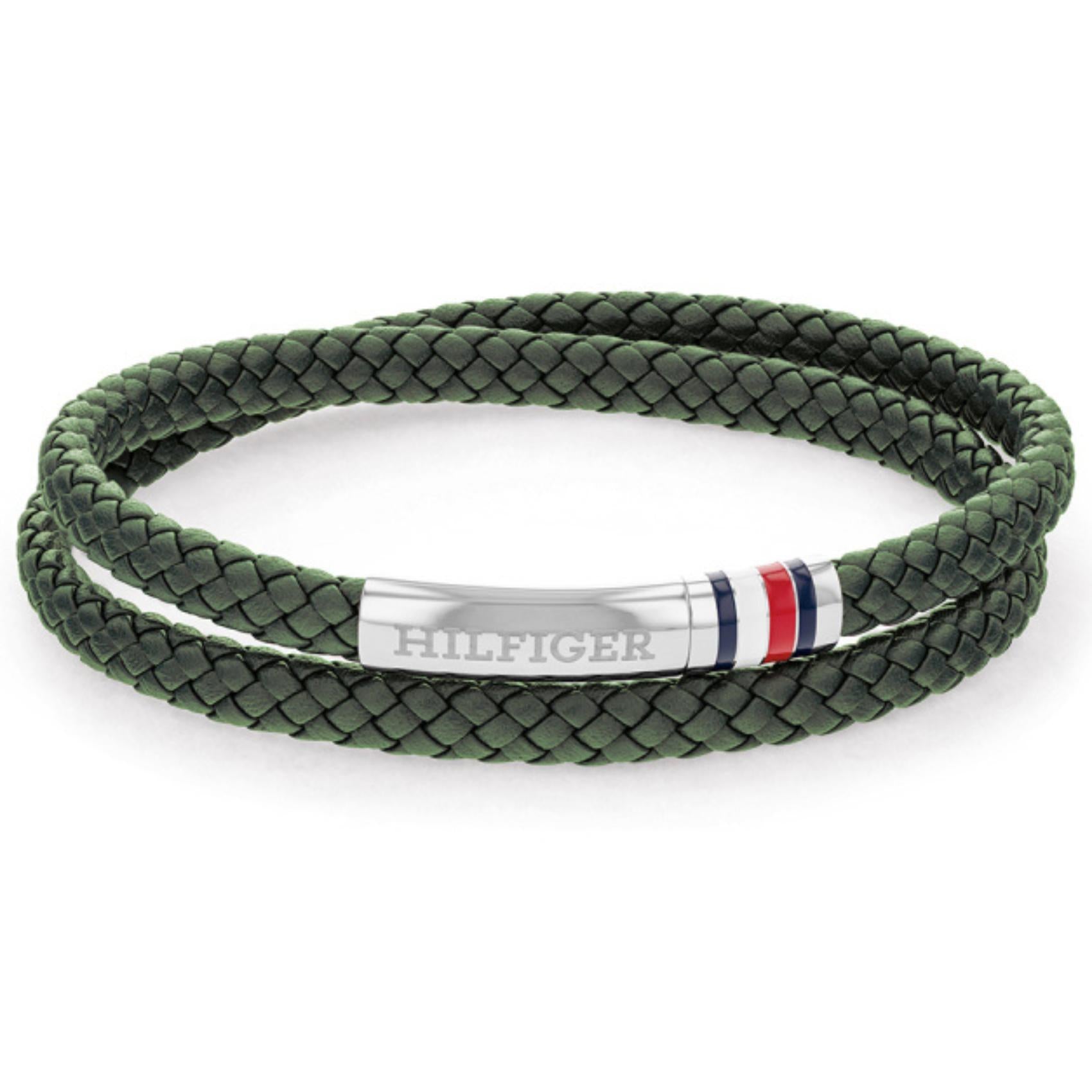 Διπλό βραχιόλι Tommy Hilfiger 2790550 δερμάτινο σε πράσινο- χακί χρώμα και μαγνητικό κούμπωμα από ανοξείδωτο ατσάλι σε ασημί χρώμα.