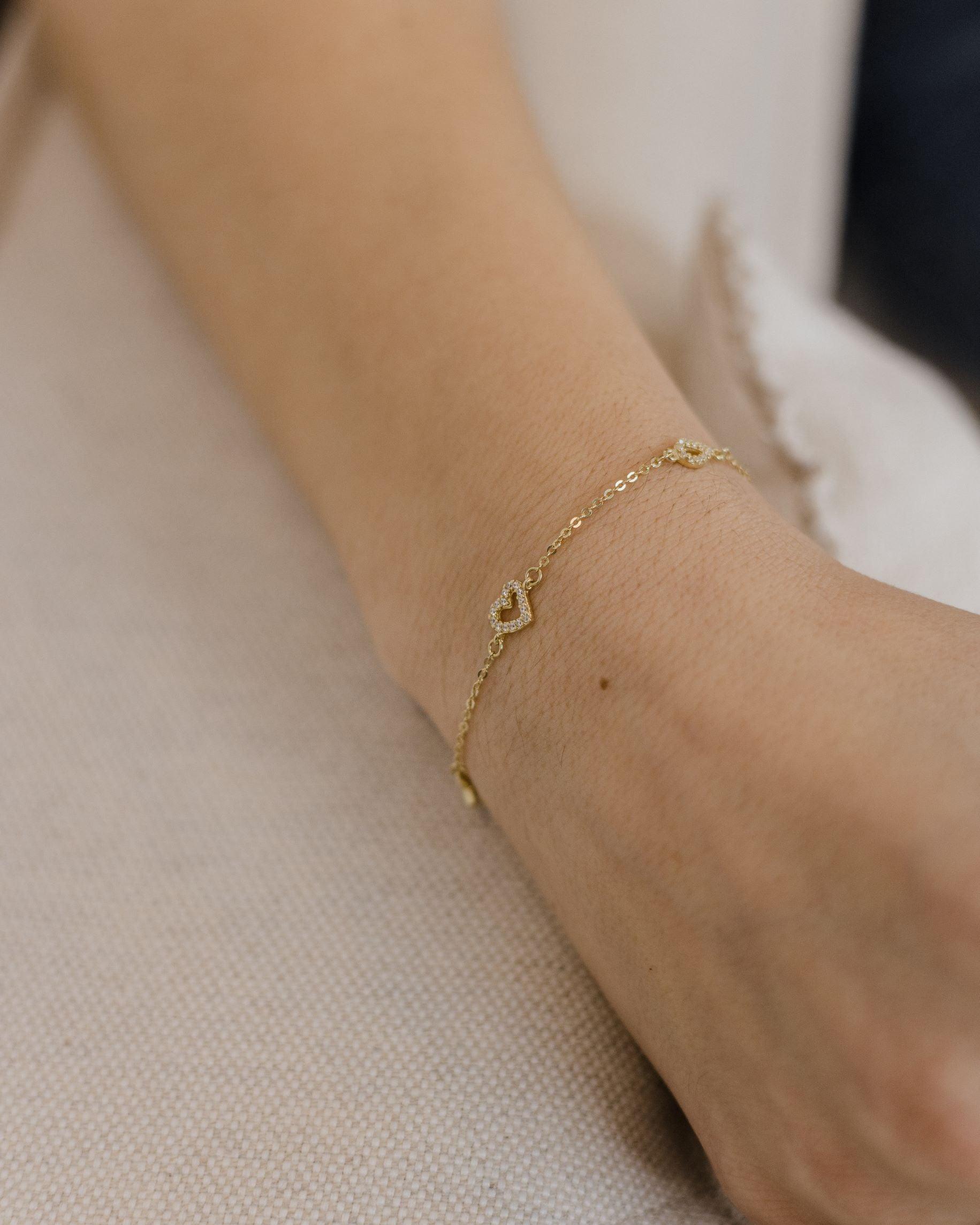 Βραχιόλι χρυσό με καρδιά και σταυρό BT5102.010