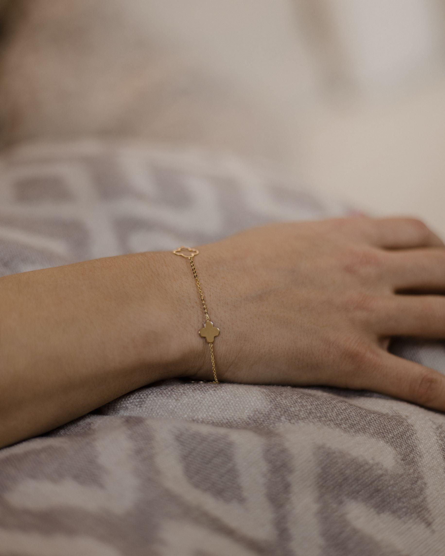 Βραχιόλι χρυσό γυναικείο με σταυρουδάκια