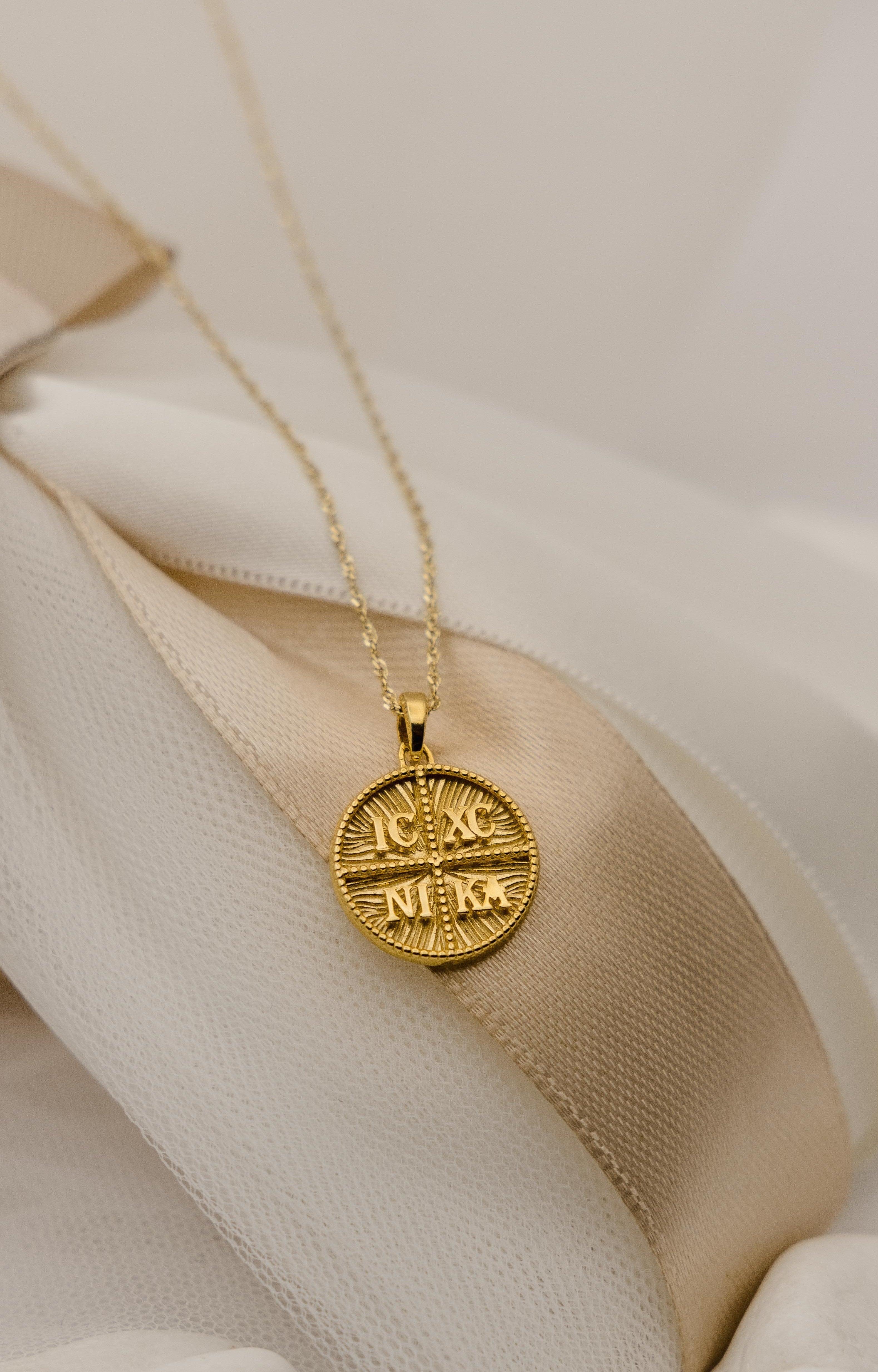 Κωσταντινάτο μενταγιόν από χρυσό 14 καρατίων στρογγυλό