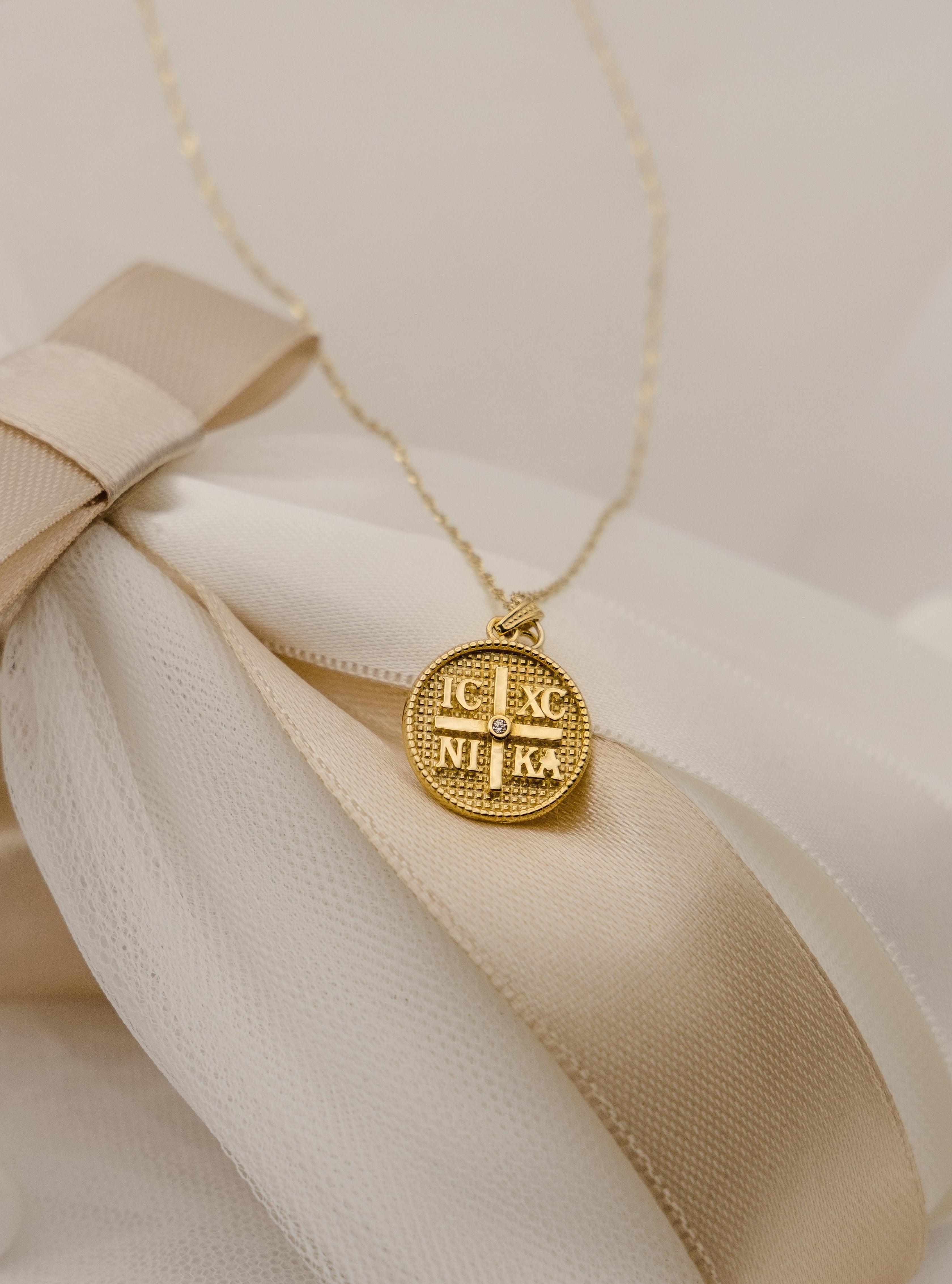 Κωσταντινάτο μενταγιόν από χρυσό 14 καρατίων