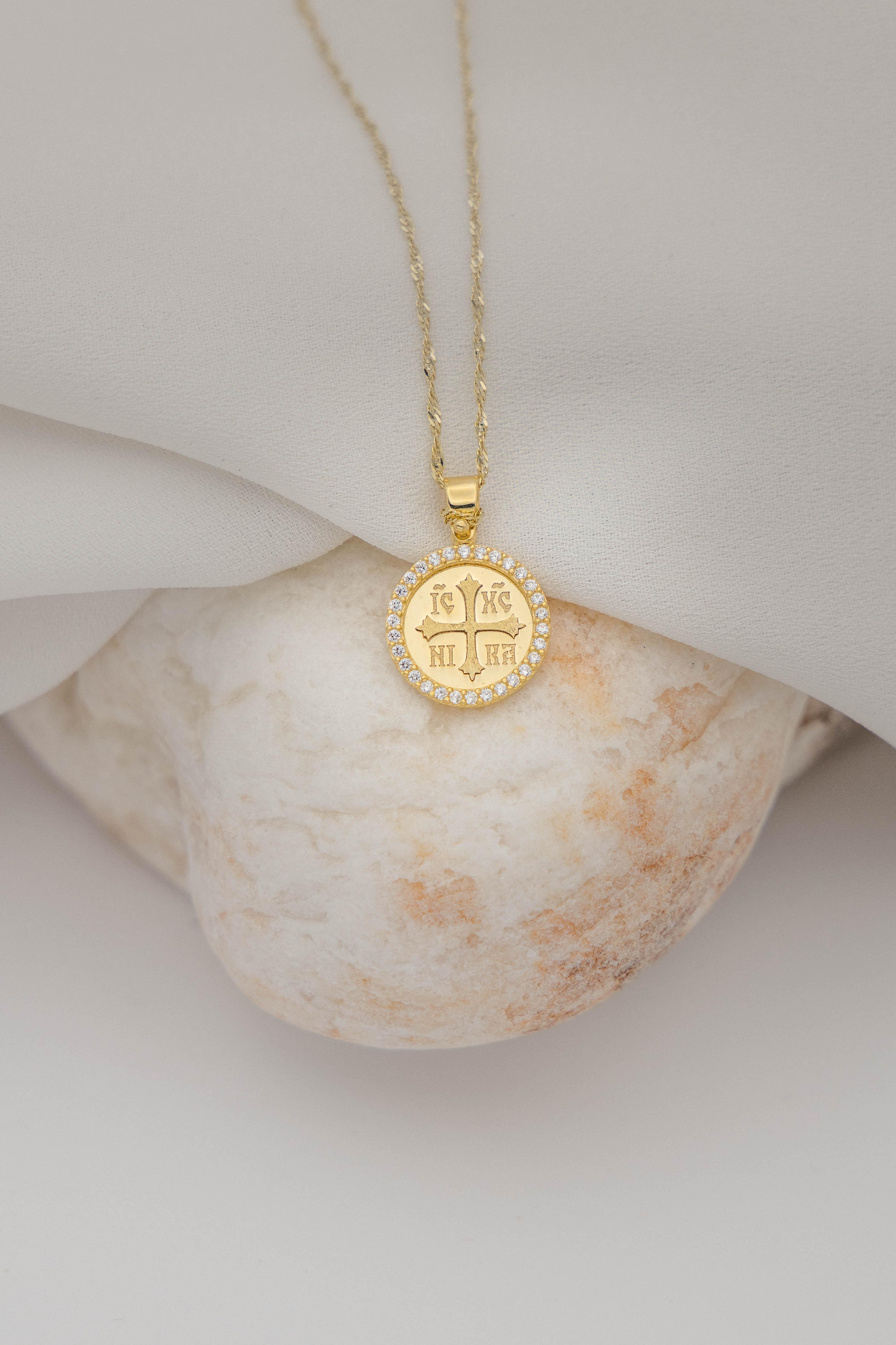 Κωσταντινάτο μενταγιόν από χρυσό Κ14 με ζιργκόν