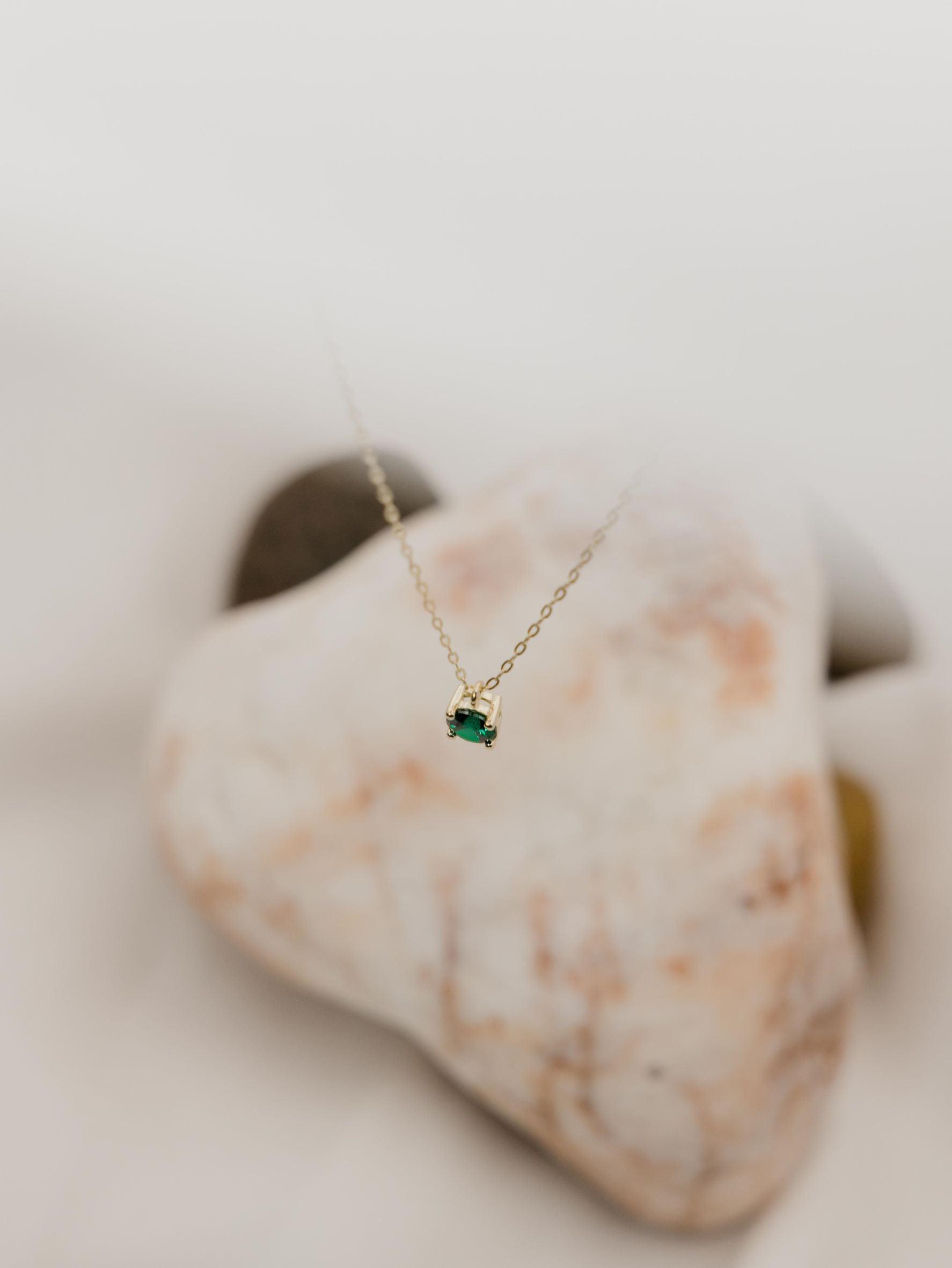 Χρυσό κολιέ Κ14 με Πράσινο Ζιργκόν