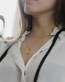 Χρυσό ζώδιο υδροχόος με κωσταντινάτο Κ9 ZC0702.008