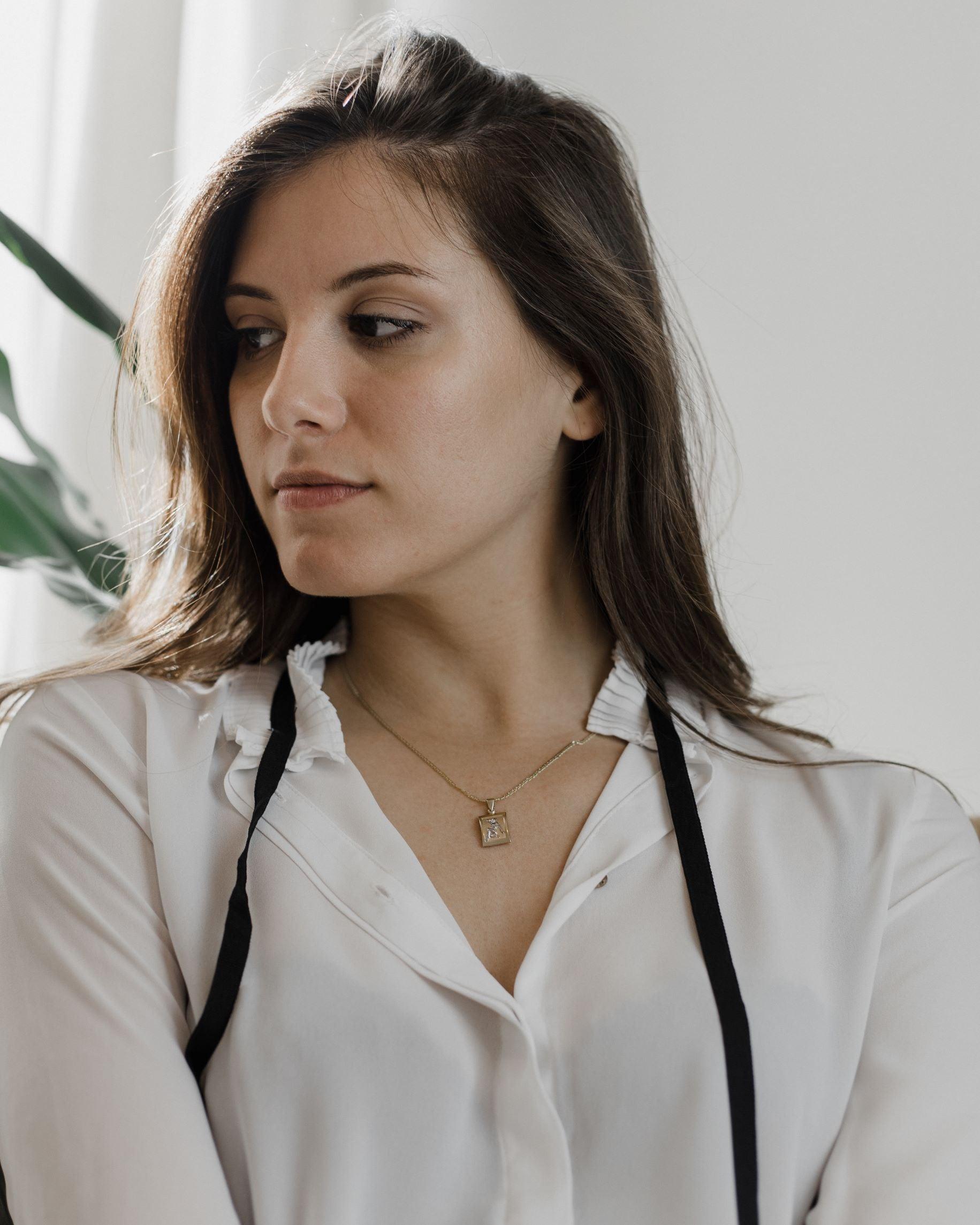 Χρυσό ζώδιο παρθένος με κωσταντινάτο Κ9