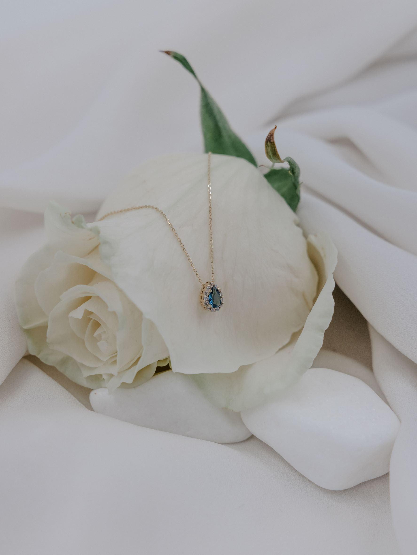 Χρυσό κολιέ Κ14 NL0603.132 Ροζέτα με Μπλε Ζιργκόν