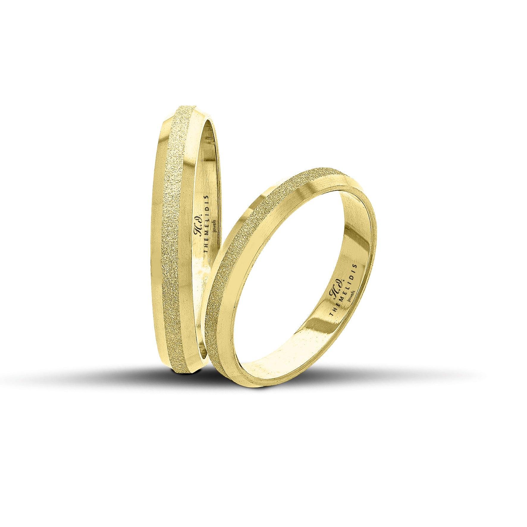 Mοντέρνες βέρες γάμου χρυσές. Τρίεδρες με ανισόπεδες άκρες. Πλάτος 3.5mm