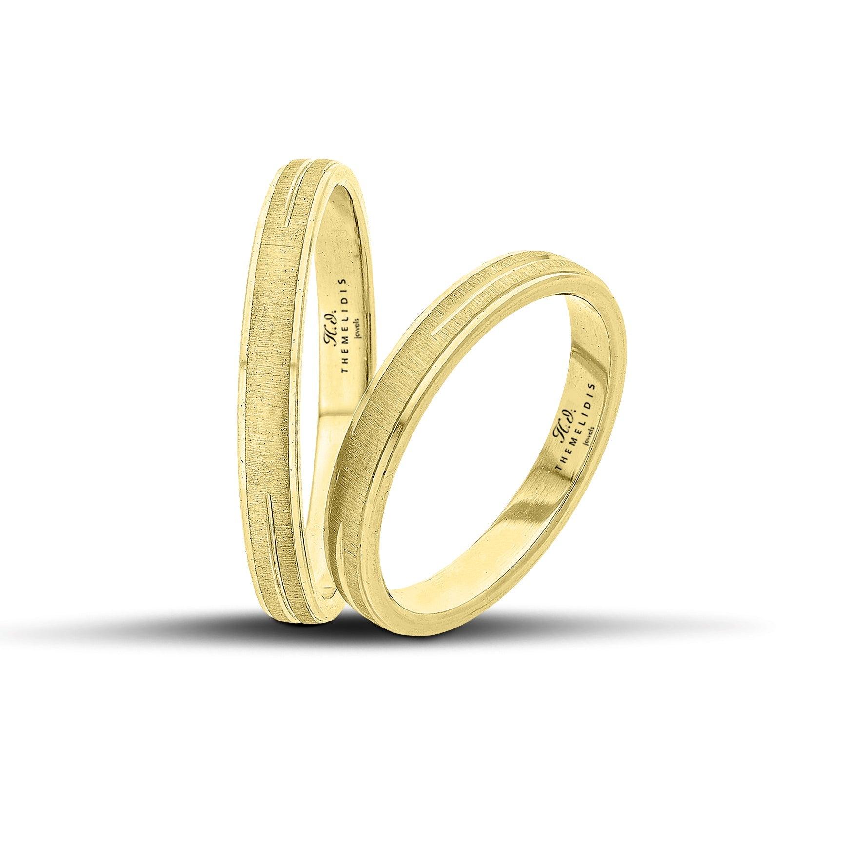 Χρυσές βέρες γάμου 3mm με ματ φινίρισμα και λουστρέ κάθετες γραμμές, λεπτού σχεδιασμού και ελληνικής κατασκευής.