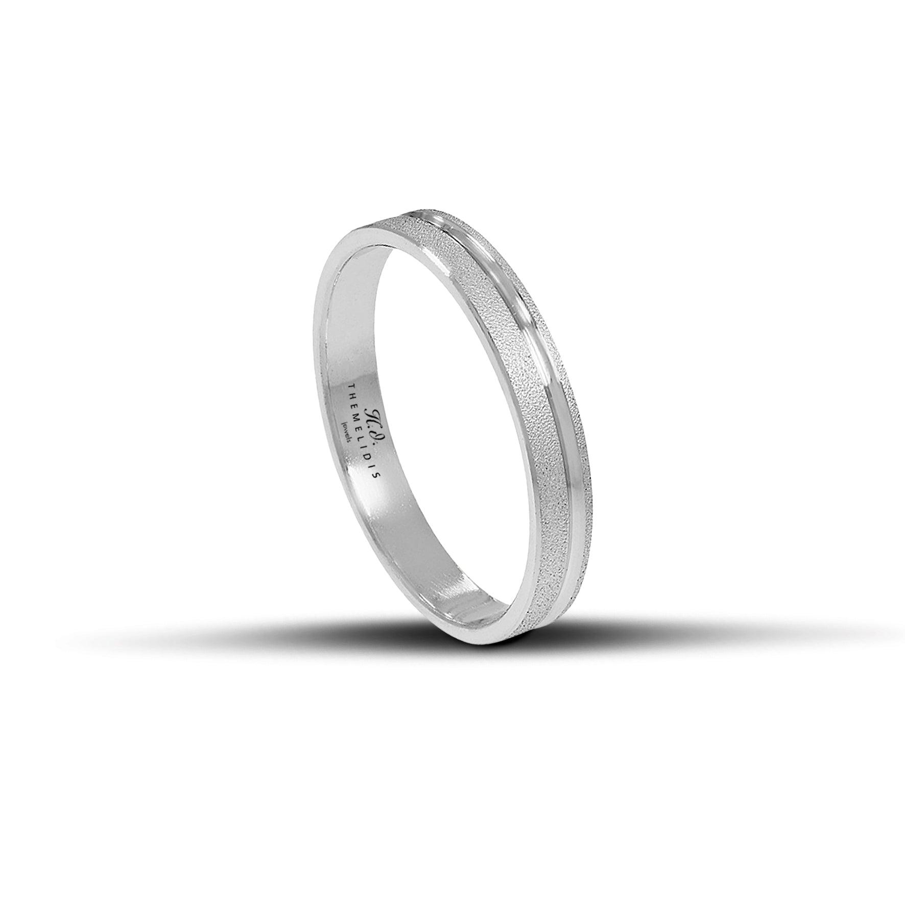 Λευκόχρυσες βέρες γάμου 3.5 mm, ματ με λεπτή λουστρέ γραμμή στο κέντρο, χειροποίητες και κομψές, διαθέσιμες σε 9, 14, 18 ή 22 καράτια.