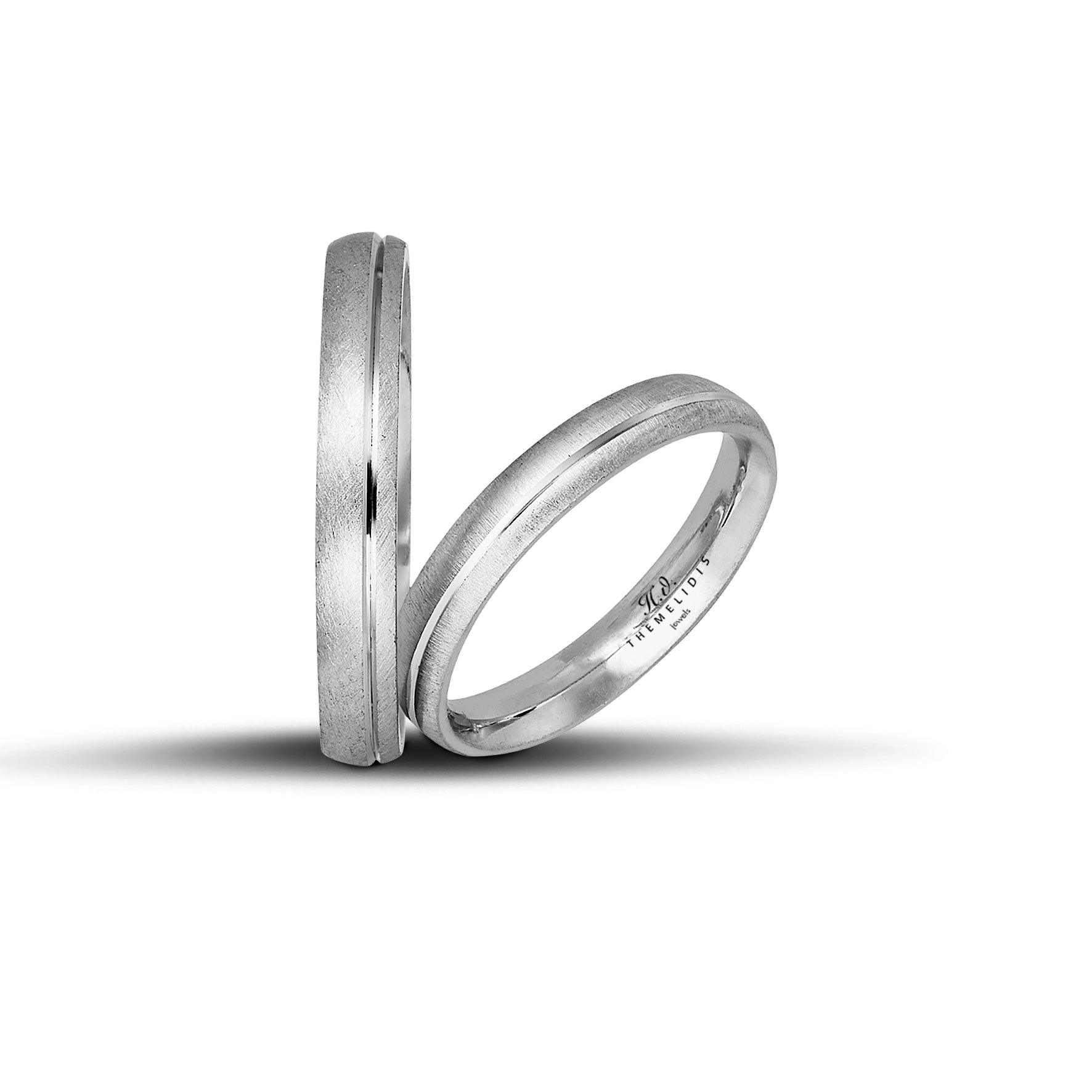 Μοντέρνες λευκόχρυσες βέρες γάμου 3.5 mm με σαγρέ φινίρισμα και λουστρέ γραμμή, λεπτές και κομψές, διαθέσιμες σε 9, 14, 18 ή 22 καράτια.