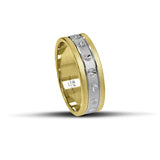 Δίχρωμες βέρες γάμου χρυσές και λευκόχρυσες 6 mm, ματ με στρογγυλά ανάγλυφα σχέδια, με κομψή λάμψη και πρωτότυπη σχεδίαση, χειροποίητης κατασκευής, διαθέσιμες σε 9, 14, 18 ή 22 καράτια.