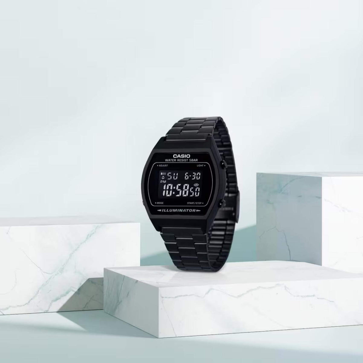 Ρολόι χρονογράφος Casio Vintage B640WB-1BEF με μαύρο ατσάλινο μπρασελέ, μαύρο καντράν σε τετράγωνο σχημα με ψηφιακή ένδειξη και στεγανότητα 5ATM-50Μ.
