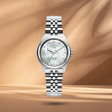 Γυναικείο ρολόι Roamer Cassandra Diamond 626847-48-89-20 με ελβετικό μηχανισμό quartz και κάσα 31 mm.