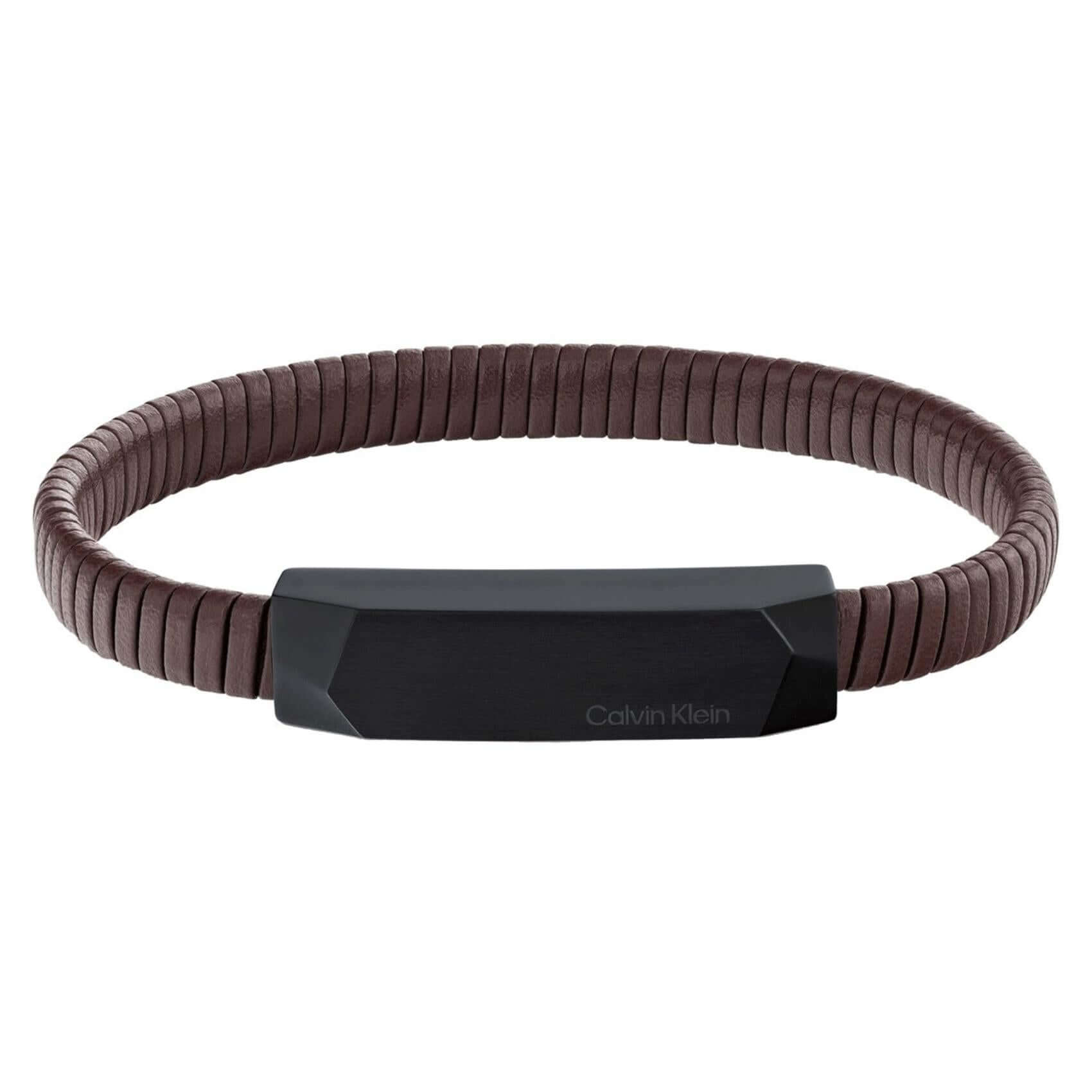 Ανδρικό δερμάτινο βραχιόλι Calvin Klein 35100014 σε καφέ χρώμα με κούμπωμα από ανοξείδωτο ατσάλι σε μαύρο χρώμα.