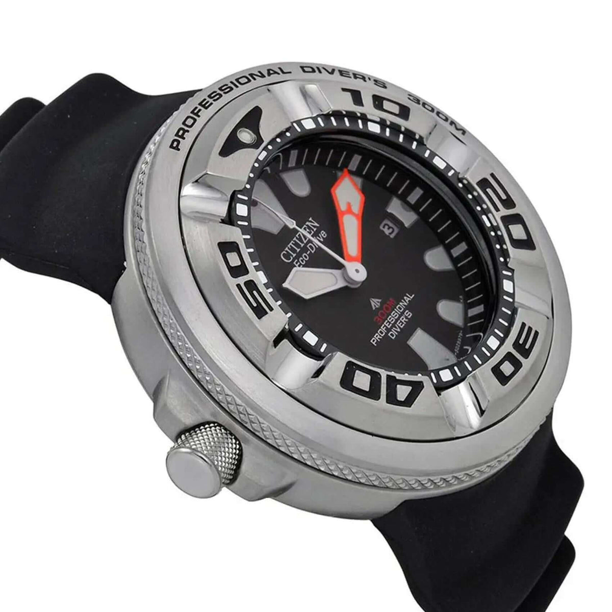 Μαύρο καντράν 48mm του καταδυτικού ρολογιού Citizen Promaster Professional Diver 300 BJ8050-08E με ένδειξη ημερομηνίας.