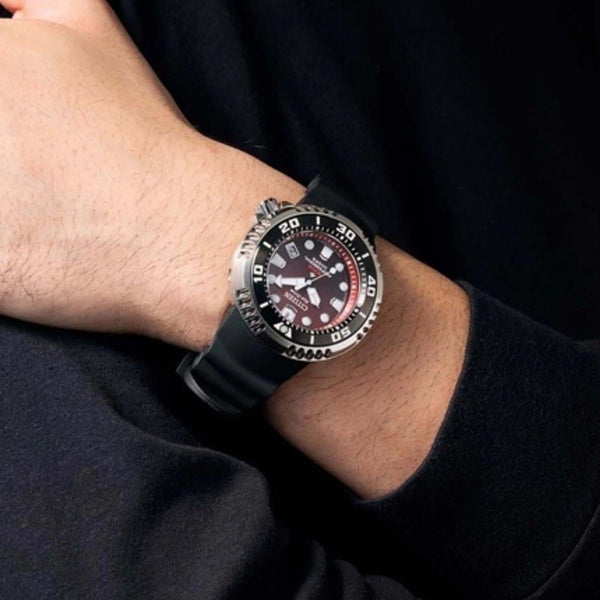 Καταδυτικό Ρολόι Citizen Promaster Professional Diver 300 BN1024-01Z Με Μαύρο Λουράκι & Κόκκινο Καντράν