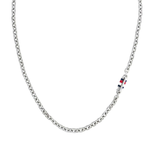 Ανδρικό κολιέ Tommy Hilfiger 2790650 κατασκευασμένο από ανοξείδωτο ατσάλι σε ασημί χρώμα με κυλινδρικό μοτίφ περασμένο στην αλυσίδα.