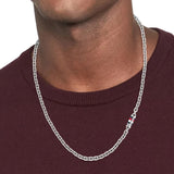 Ανδρικό κολιέ Tommy Hilfiger 2790650 κατασκευασμένο από ανοξείδωτο ατσάλι σε ασημί χρώμα με κυλινδρικό μοτίφ περασμένο στην αλυσίδα φορεμένο.