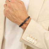 Ανδρικό μαύρο δερμάτινο βραχιόλι Boss 1580676M, on model