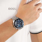 Ανδρικό Ρολόι Boss Sealiner 1514322 με Ασημί Μπρασελέ & Μπλε Καντράν