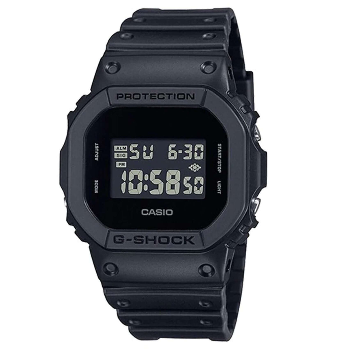 Ανδρικό ρολόι Casio G-Shock DW-5600UBB-1ER με μαύρο καουτσούκ λουράκι και μαύρο ψηφιακό καντράν σε τετράγωνο σχήμα.