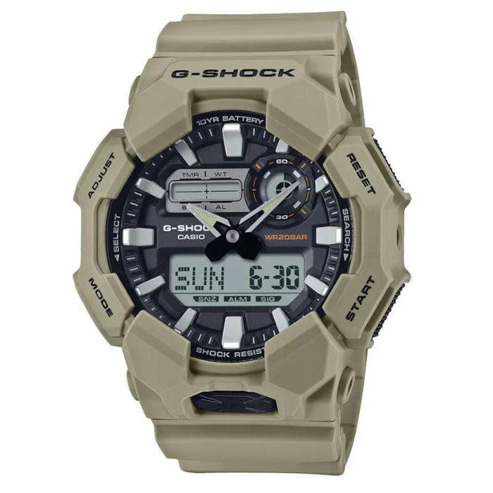 Ανδρικό ρολόι Casio G-Shock GA-010-5AER με μπεζ καουτσούκ λουράκι και μαύρο καντράν 51.9 mm.