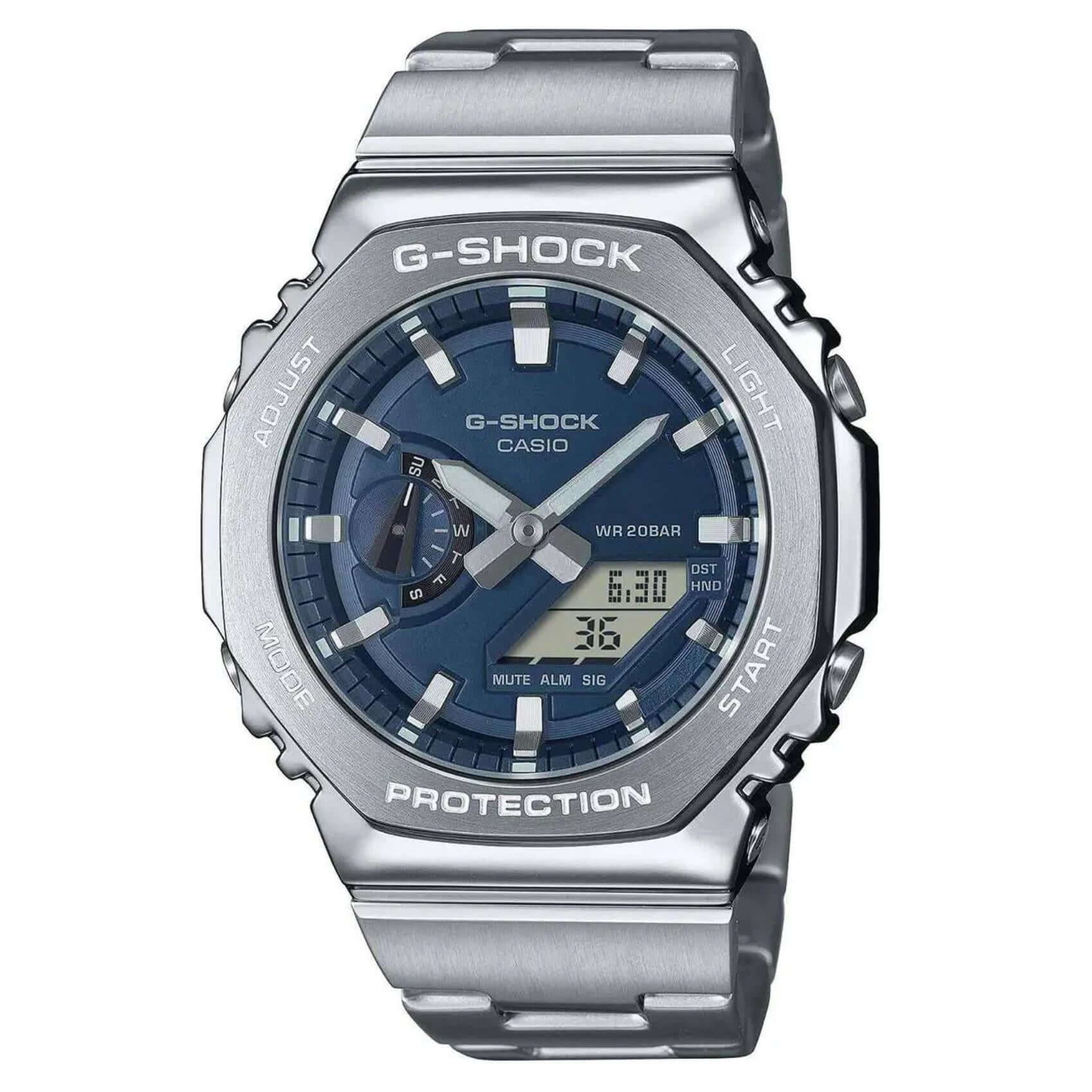 Ανδρικό ρολόι Casio G-SHOCK GM-2110D-2BER με ασημί ατσάλινο μπρασελέ και μπλε καντράν 44.5 mm.