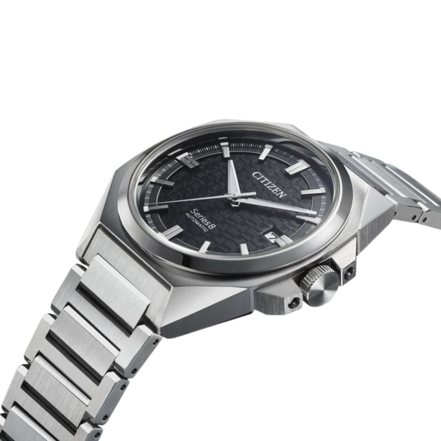 Μαύρο καντράν ρολογιού Citizen Series 8 NB6050-51E διαμέτρου 40.1mm με ένδειξη ημερομηνίας