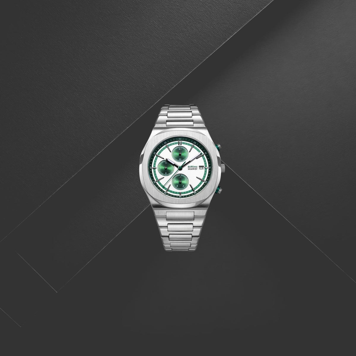 Ανδρικό ρολόι D1 Milano Chrono D1-CHBJ25 με ασημί μπρασελέ, λευκό-πράσινο καντράν 39mm, χρονογράφος, ημερομηνία